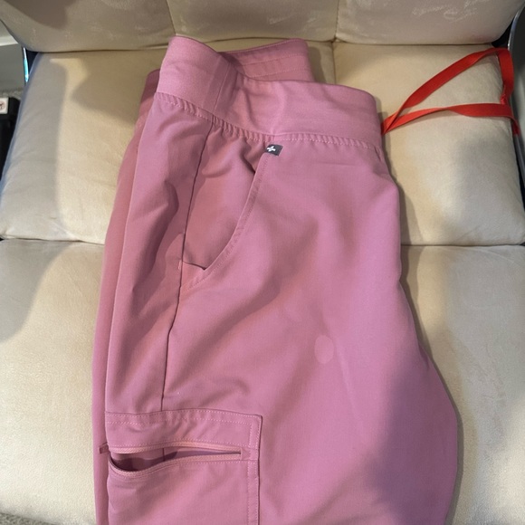 Figs Catarina top M Zamora joggers M - Picture 3 of 4